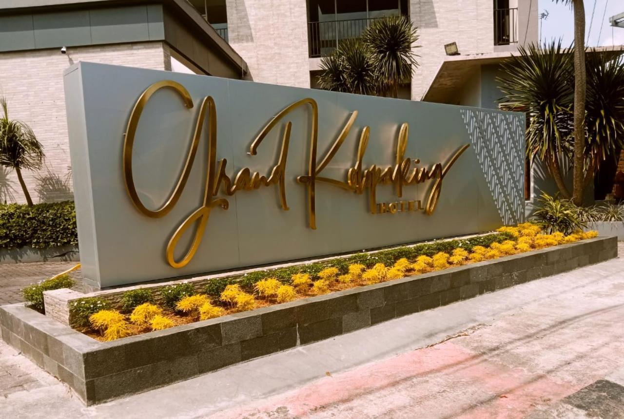 Grand Kolopaking Hotel Kebumen Exterior foto