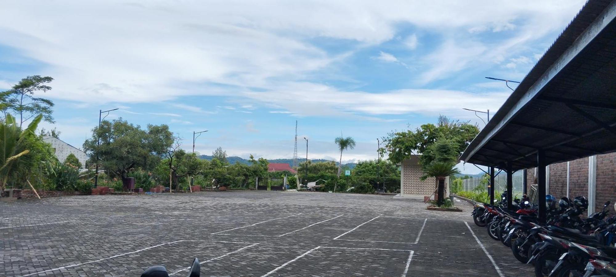 Grand Kolopaking Hotel Kebumen Exterior foto
